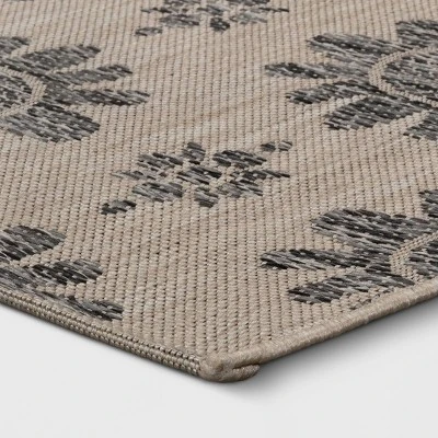 Dark Daisy Outdoor Rug Black - Opalhouse™ 2 Dark Daisy Outdoor Rug Black - Opalhouse™ - Image 2